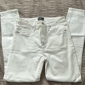 Abercrombie & Fitch white high rise jeans